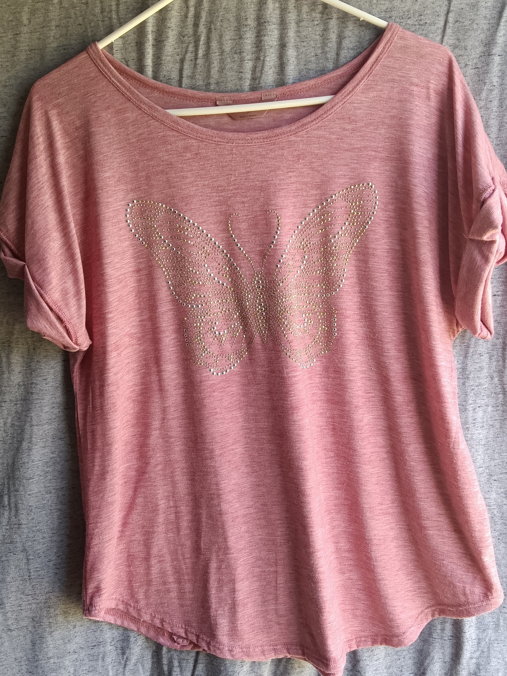 Y2K Style Pink Heathered Rhinestone Butterfly Graphic S/S Top - Medium